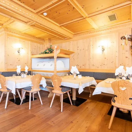 Asterbel 4* Braies (Prags)